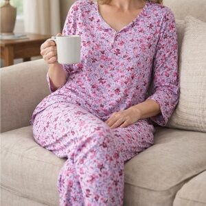 Appleseed's Pink Floral Women's Pajama Set 3/4 sleeve and pants